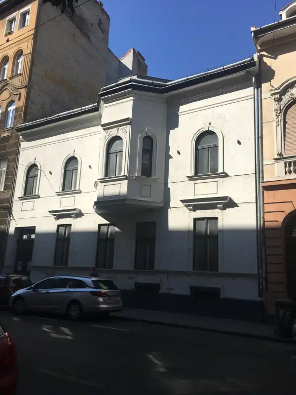 Eladó családi ház, Budapest, VI. kerület 20 szoba 1257 m² 663.25 M Ft