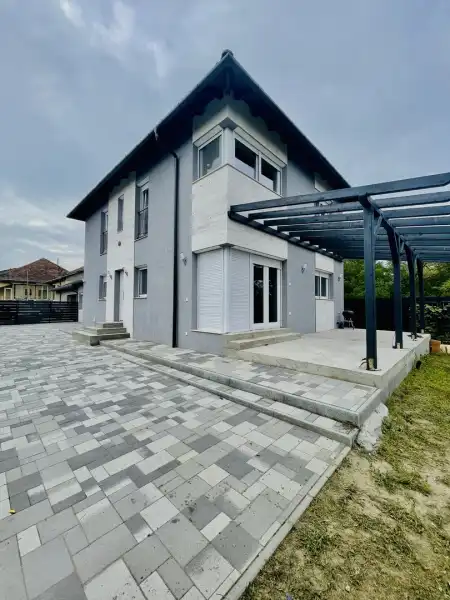 Eladó ikerház, Dunaharaszti 5 szoba 149 m² 137 M Ft