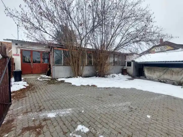 Eladó ipari ingatlan, Szigetszentmiklós 261 m² 84.9 M Ft + Áfa